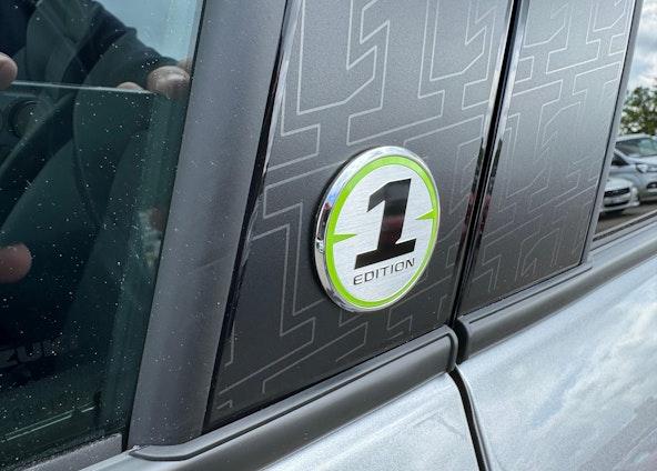 Vehicle image 24 Vehicle image 24