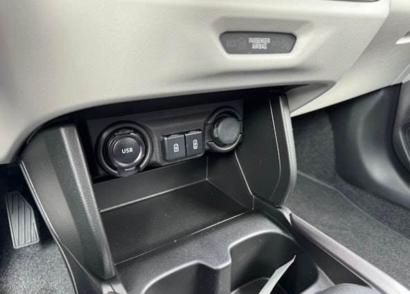 Vehicle image 15 Vehicle image 15