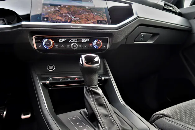 Audi Q3 35 TFSI S line Attraction S-tronic