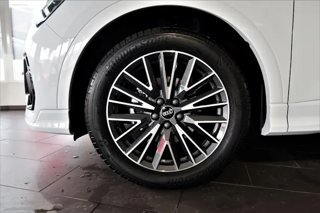 Audi Q3 35 TFSI S line Attraction S-tronic