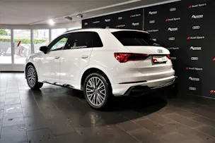 Audi Q3 35 TFSI S line Attraction S-tronic