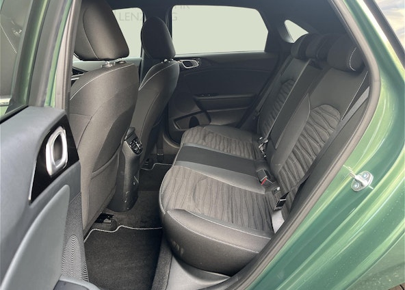 Vehicle image 13 Vehicle image 13