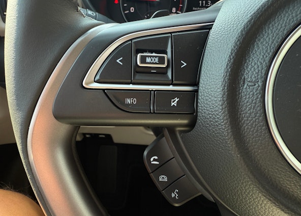 Vehicle image 11 Vehicle image 11