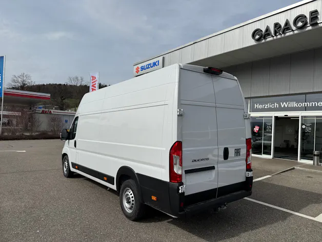 Fiat Ducato Maxi 35 L4H3 2.2MTJ 180PS 3T AHK, 270°Tür, Holzboden, Doppelairbag, Kamera