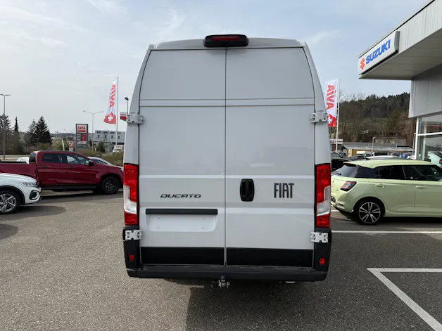 Fiat Ducato Maxi 35 L4H3 2.2MTJ 180PS 3T AHK, 270°Tür, Holzboden, Doppelairbag, Kamera