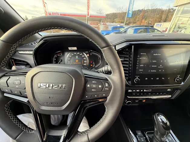 Isuzu D-MAX 1.9 CrewCab N60 Nitro Sport 4x4 Automat 5 JAHRE GARANTIE Nur bei Garage Zöllig - Finanzierung OHNE Zins möglich!