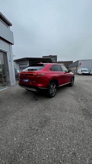 Honda HR-V e:HEV 1.5l Advance Crystal Red, Urban Grau vorrätig 1.9% Leasing Aktion unschlagbar mit 8 Jahren Garantie