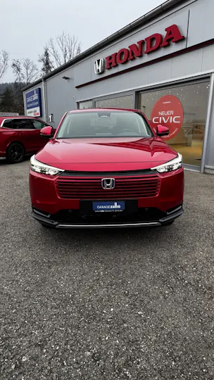 Honda HR-V e:HEV 1.5l Advance Crystal Red, Urban Grau vorrätig 1.9% Leasing Aktion unschlagbar mit 8 Jahren Garantie