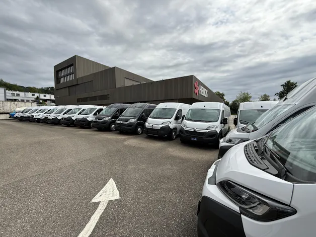 Citroën Jumper 35+ 2.2 BlueHDi 140 L3H2 270°, Holzboden, AHK, verst.Feder Kamera Finanzierung OHNE Zins möglich!! Alle Grössen verfügbar