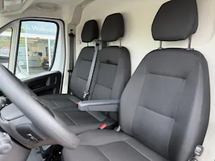 Citroën Jumper 35+ 2.2 BlueHDi 140 L3H2 270°, Holzboden, AHK, verst.Feder Kamera Finanzierung OHNE Zins möglich!! Alle Grössen verfügbar