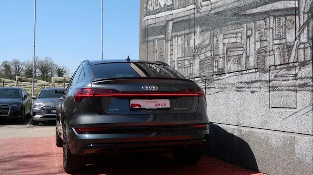 Audi e-tron 55 Sportback S Line quattro