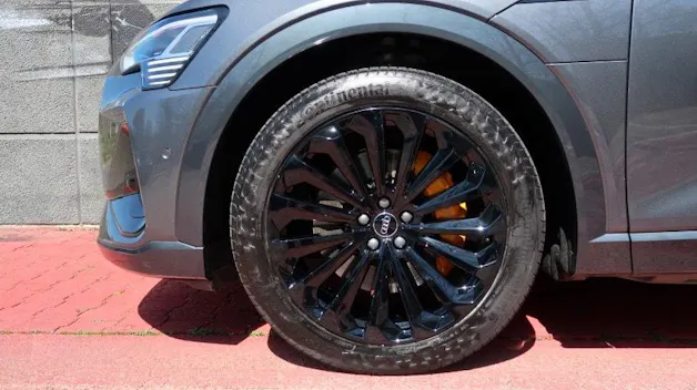 Audi e-tron 55 Sportback S Line quattro