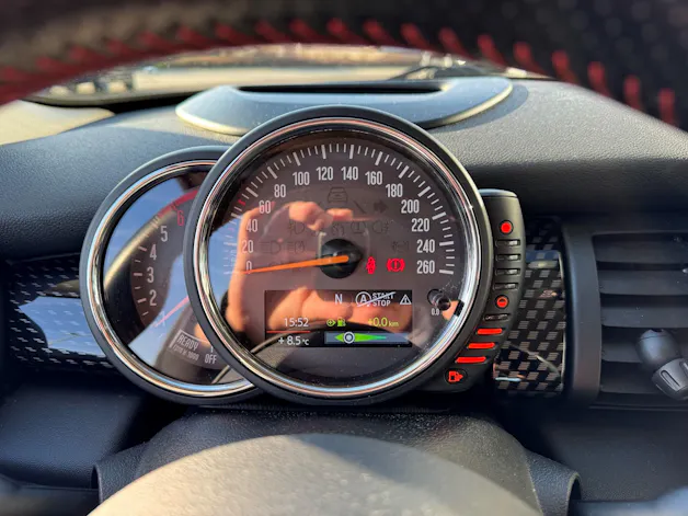 Mini Mini Cooper SD Nur bei uns - GARANTIE Motor und Getriebe für 12 Monate oder 15'000 km!