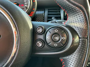 Mini Mini Cooper SD Nur bei uns - GARANTIE Motor und Getriebe für 12 Monate oder 15'000 km!