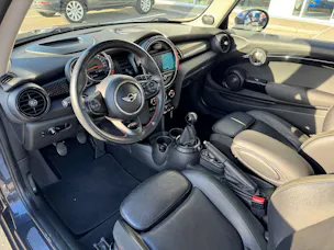 Mini Mini Cooper SD Nur bei uns - GARANTIE Motor und Getriebe für 12 Monate oder 15'000 km!