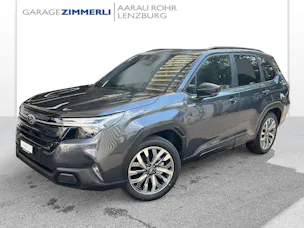 Subaru Forester 2.0i e-Boxer Luxury Lineartronic