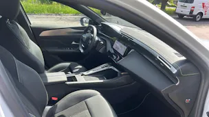 Peugeot 308 1.6 PHEV 180 GT