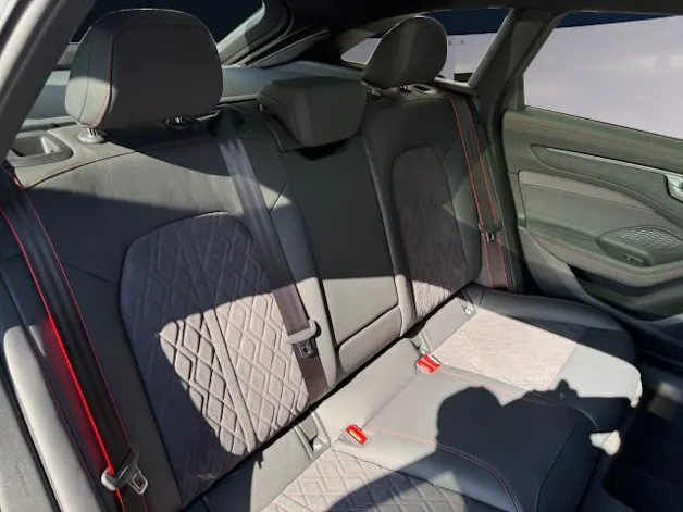 Audi A6 Avant TFSI quattro 270 kW S tronic