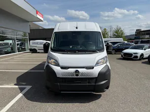 Citroën Jumper 35+ 2.2 BlueHDi 180PS L4H2 2 Airbag Kamera 270°Tür Doppelblattfedern AHK 3T Holzboden, alle Grössen verfügbar!