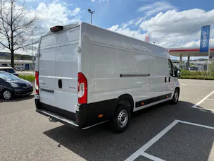 Citroën Jumper 35+ 2.2 BlueHDi 180PS L4H2 2 Airbag Kamera 270°Tür Doppelblattfedern AHK 3T Holzboden, alle Grössen verfügbar!