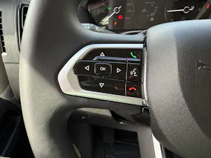 Citroën Jumper 35+ 2.2 BlueHDi 180PS L4H2 2 Airbag Kamera 270°Tür Doppelblattfedern AHK 3T Holzboden, alle Grössen verfügbar!