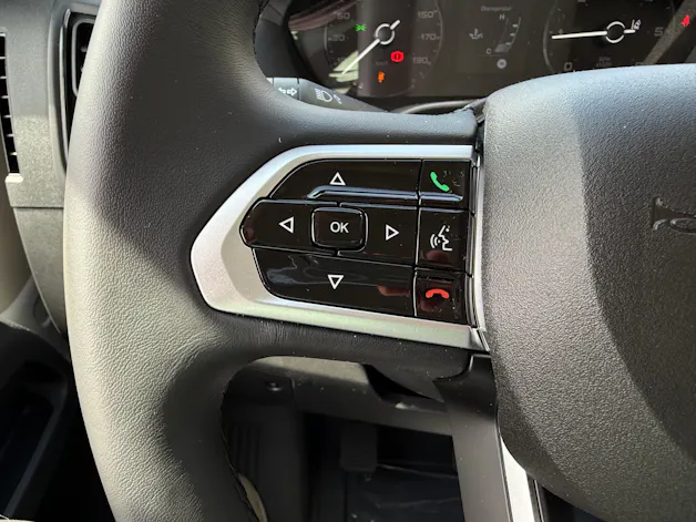 Citroën Jumper 35+ 2.2 BlueHDi 180PS L4H2 2 Airbag Kamera 270°Tür Doppelblattfedern AHK 3T Holzboden, alle Grössen verfügbar!