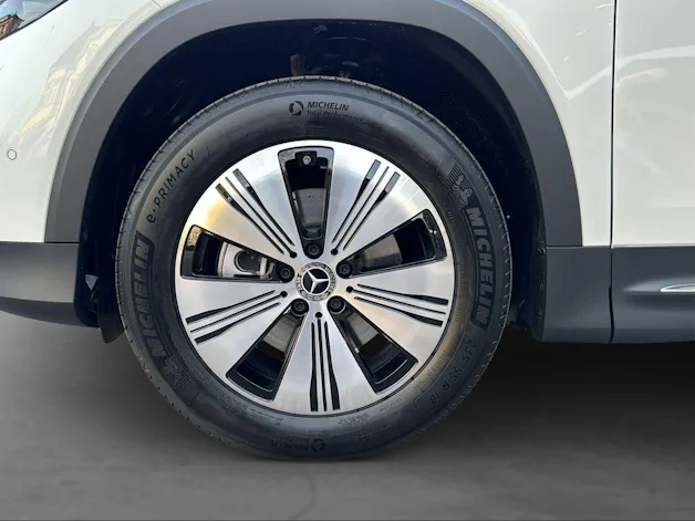 Mercedes-Benz EQB 300 4Matic Swiss Star