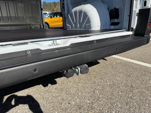 Citroën Jumper 35 2.2 BlueHDi 140 L2H2 270° 2xAirbag Spurhalteassistent, Aut. Notbremssystem, AHK, Best Ausstattun! Alle Grösse an Lager