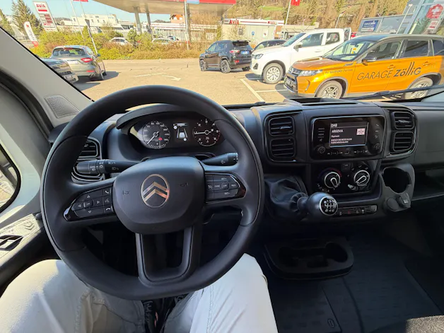 Citroën Jumper 35 2.2 BlueHDi 140 L2H2 270° 2xAirbag Spurhalteassistent, Aut. Notbremssystem, AHK, Best Ausstattun! Alle Grösse an Lager