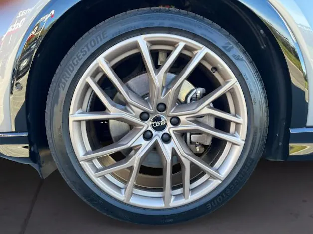 Audi Q4 e-tron 50 quattro
