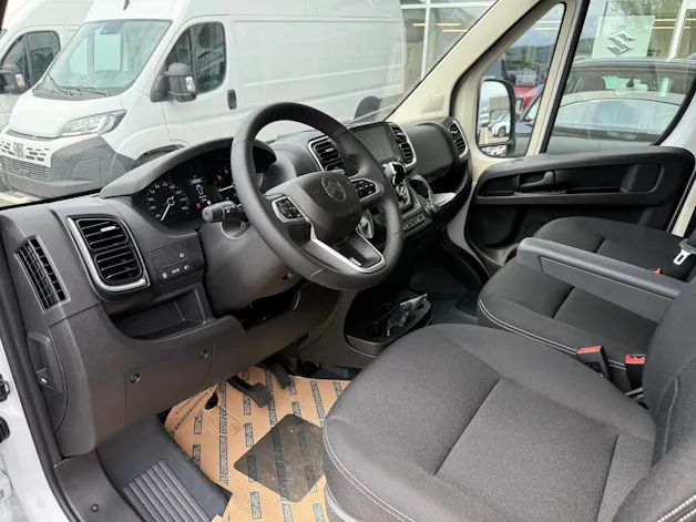 Citroën Jumper L3H2 35 2.2 BHDI 180 PS AT8 Nebellampen Lederlenkrad. Alle Grössen verfügbar!