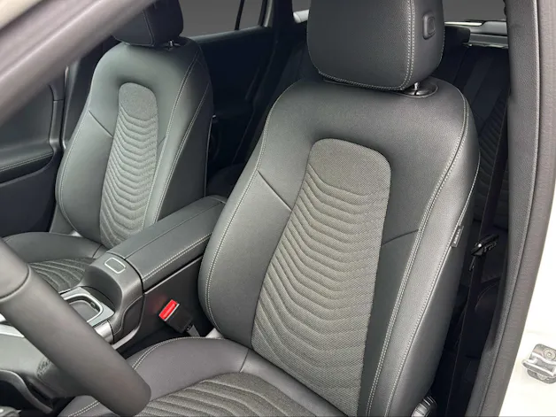 Mercedes-Benz GLA 220 d 4Matic Swiss Star