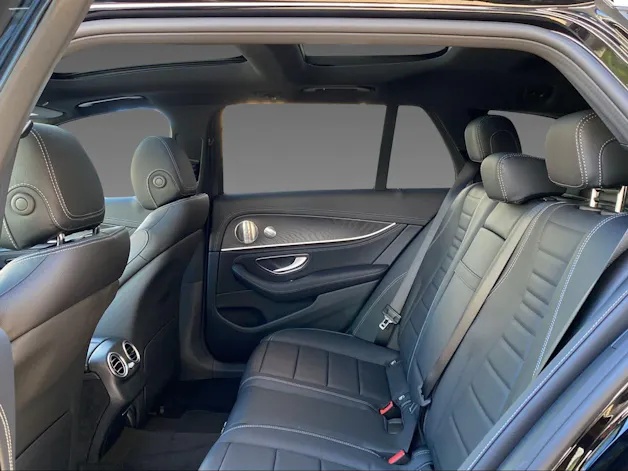 Mercedes-Benz E 220 d T 4M Swiss Star