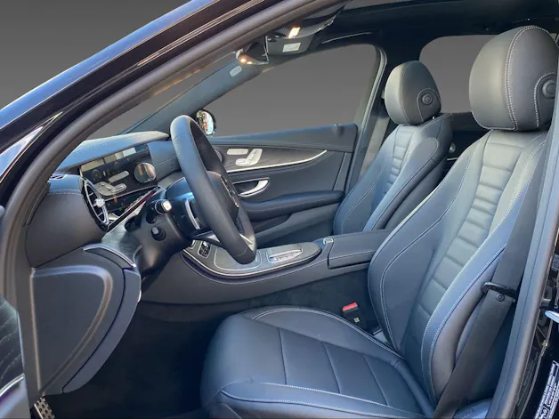 Mercedes-Benz E 220 d T 4M Swiss Star
