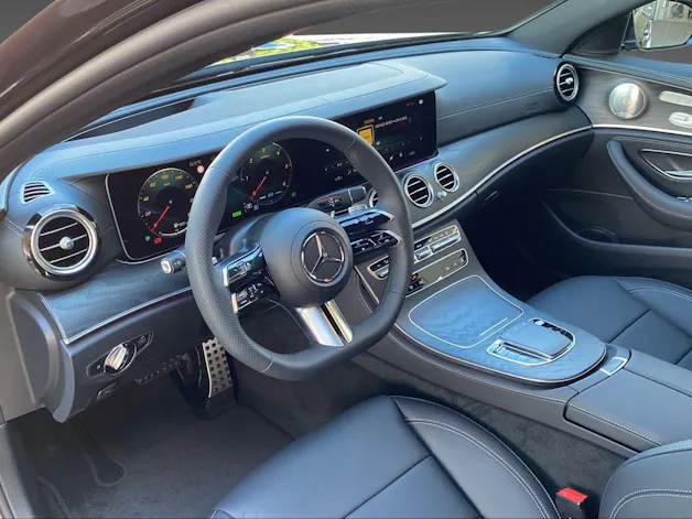 Mercedes-Benz E 220 d T 4M Swiss Star