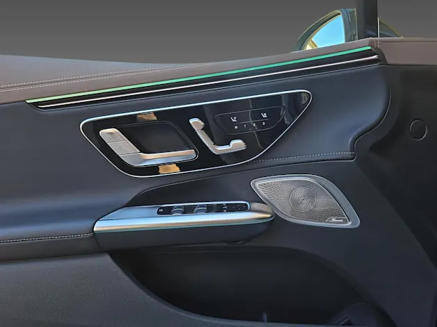 MERCEDES-BENZ EQE 43 AMG