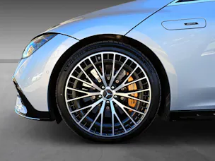 MERCEDES-BENZ EQE 43 AMG