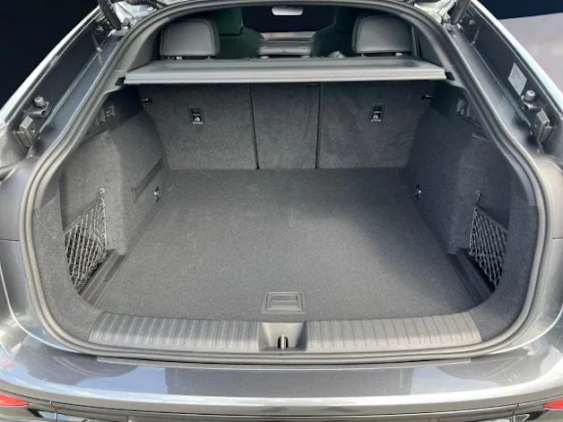 Audi SQ6 Sportback e-tron quattro
