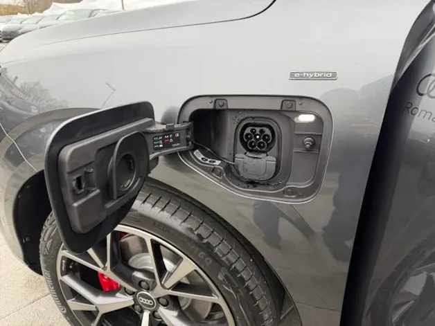 Audi Q3 Sportback e-hybrid 200 kW S tronig