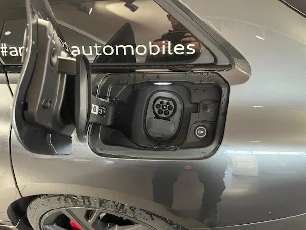 Audi S6 Avant e-tron quattro