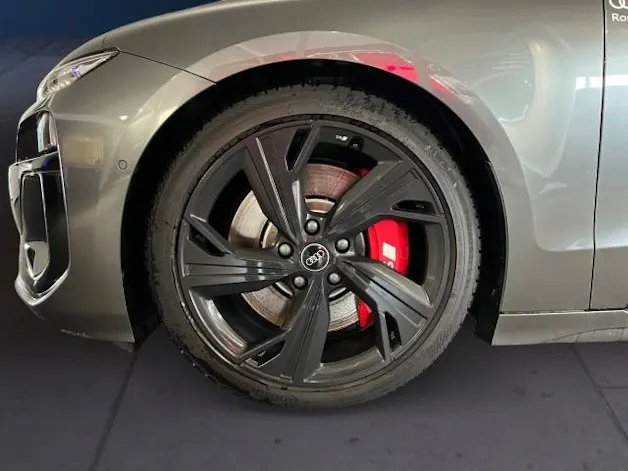 Audi S6 Avant e-tron quattro