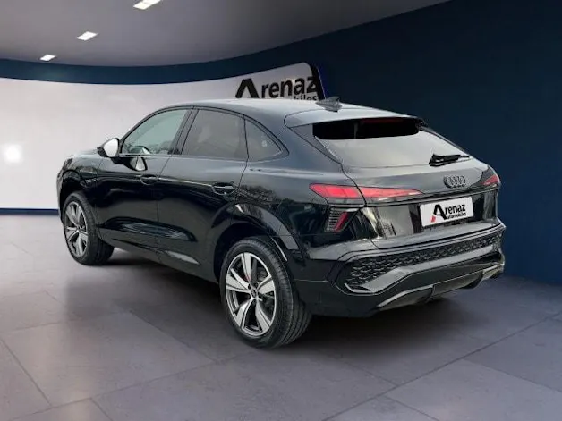Audi Q3 Sportback e-hybrid 200 kW S tronig