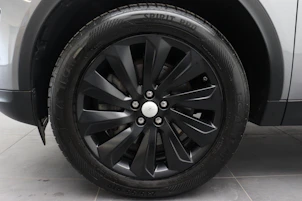 Fahrzeugbild LAND ROVER Discovery Sport 2.0 TD4 180 SE