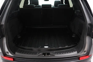 Fahrzeugbild LAND ROVER Discovery Sport 2.0 TD4 180 SE