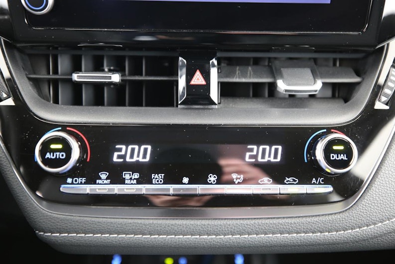 Vehicle image TOYOTA COROLLA