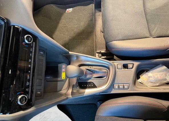 Vehicle image 9 Vehicle image 9