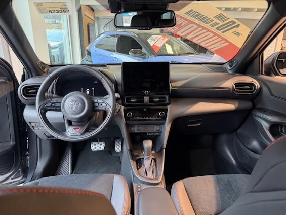 Vehicle image 7 Vehicle image 7