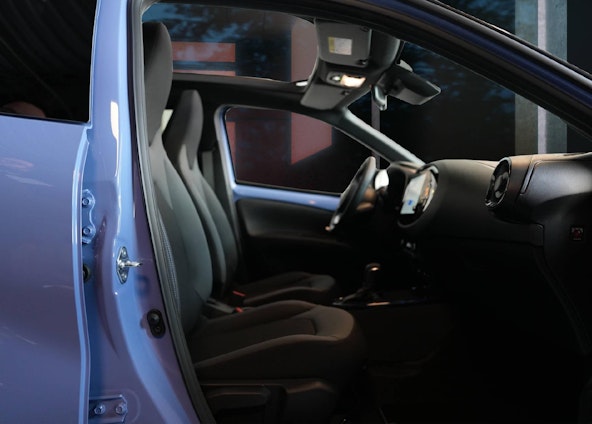 Vehicle image 7 Vehicle image 7