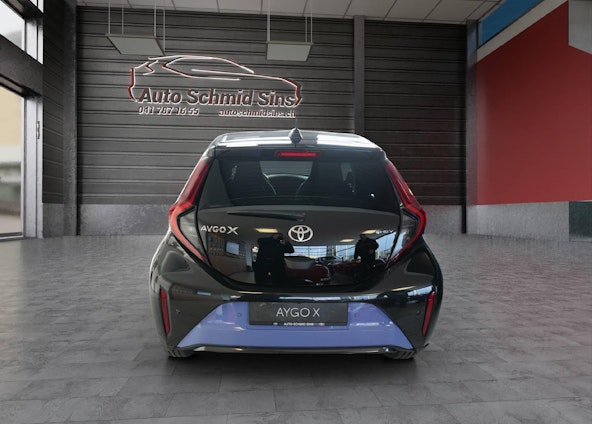 Vehicle image 2 Vehicle image 2