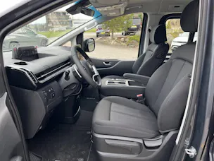 Hyundai Staria Wagon 1.6 GDi HEV Amplia